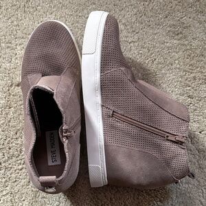 Steve Madden Taupe High-Top Wedge Sneaker Style Ankle Boot with Side Zip-Size 9